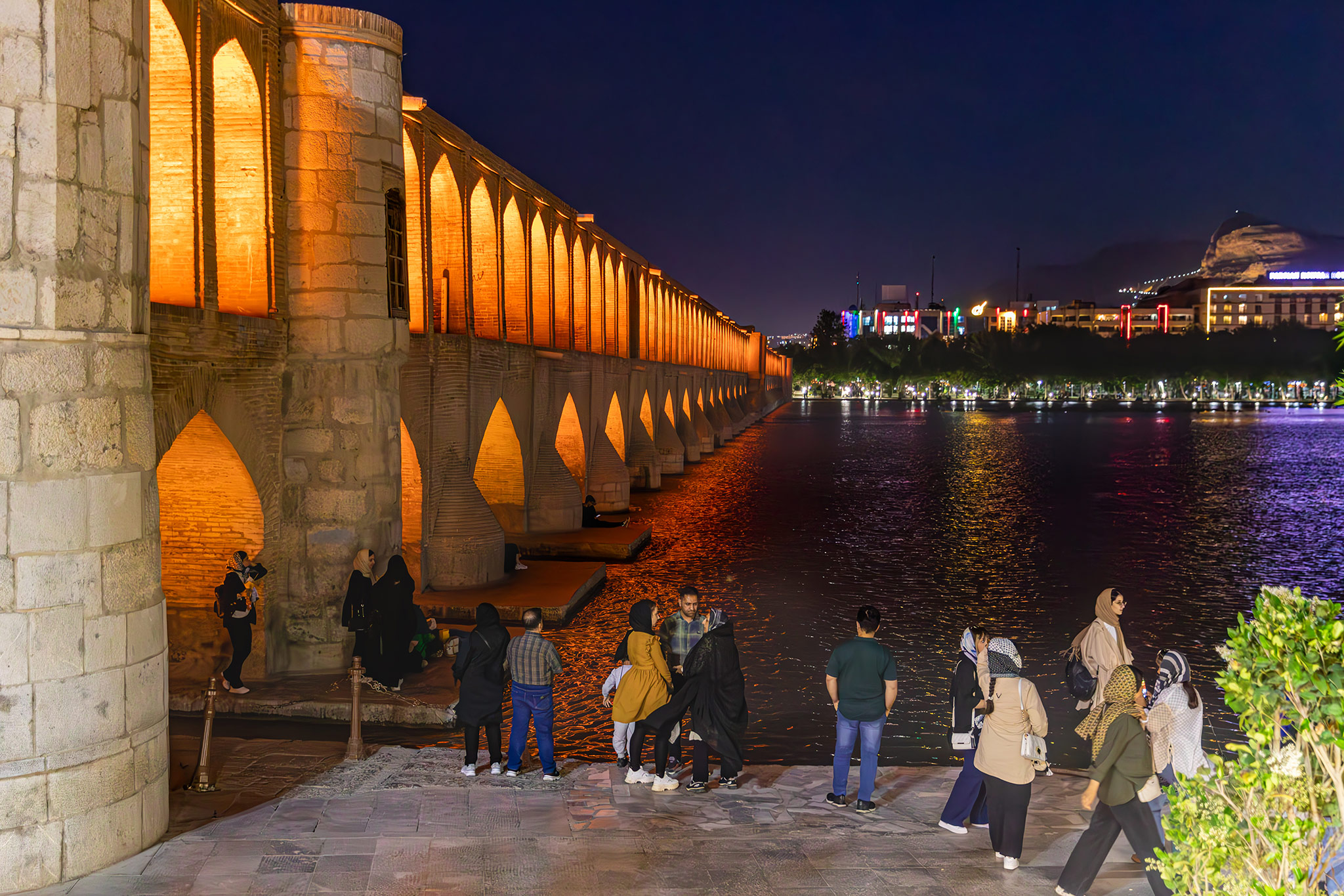 Si-o-se-pol Bridge, Isfahan